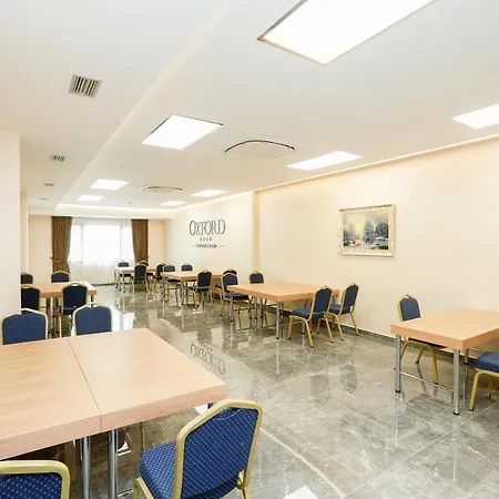 Oxford 4* Tirana