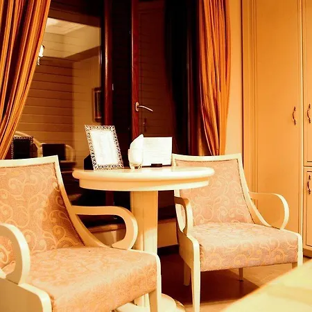 Szálloda Oxford 4*