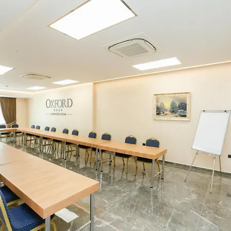Oxford Szálloda Tirana